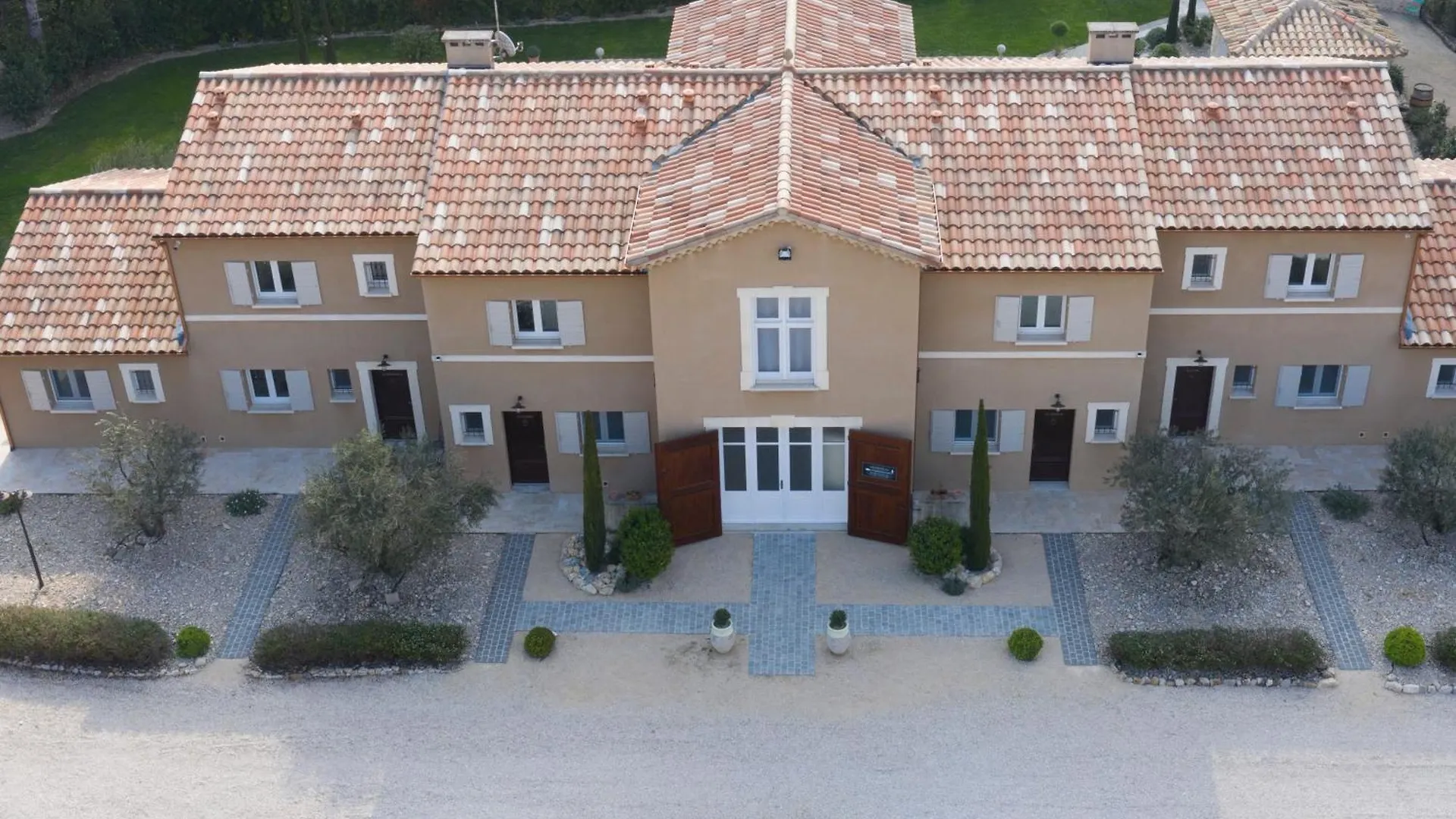 Maison d'hôtes La Bastide des Cyprès à Maussane-les-Alpilles Séjour à la campagne