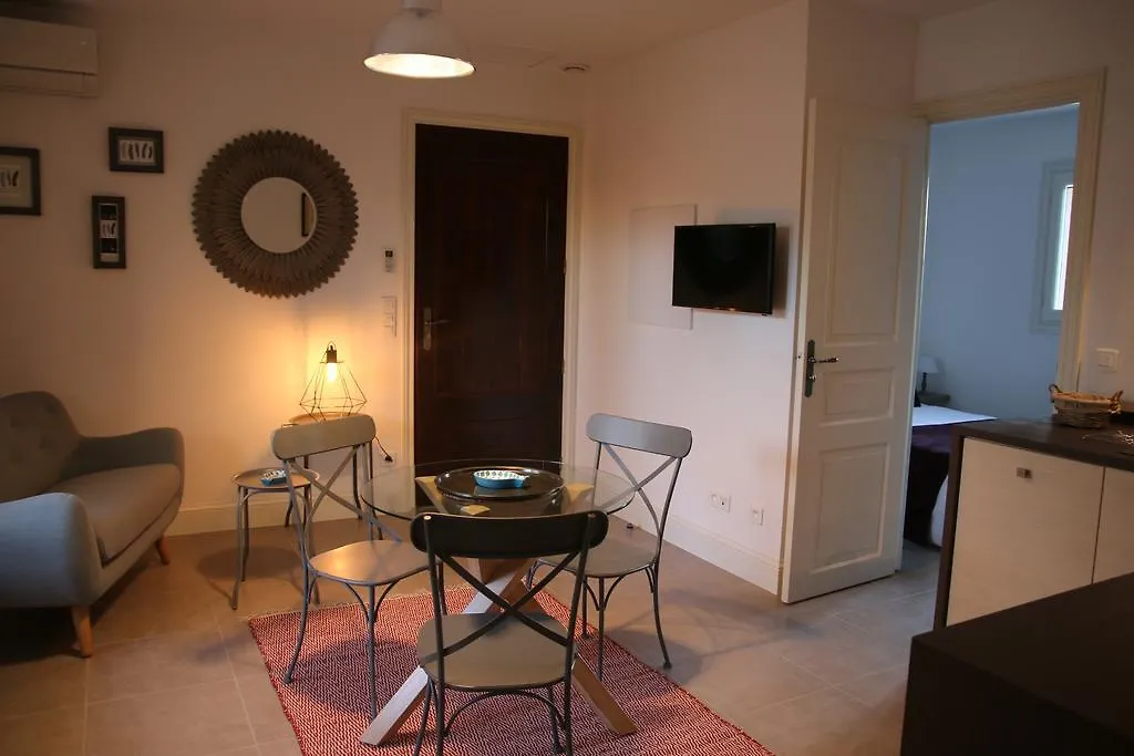 Maison d'hôtes La Bastide des Cyprès à Maussane-les-Alpilles Séjour à la campagne